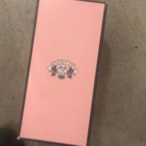 Juicy couture, size 8 women’s shoes